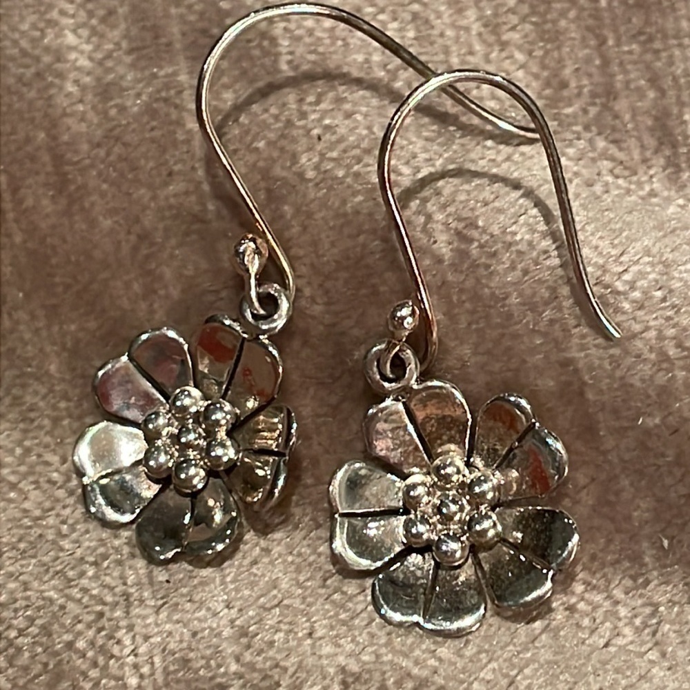 New! Seed & Sage Magnolia Flower Sterling Silver Earrings NWOTS